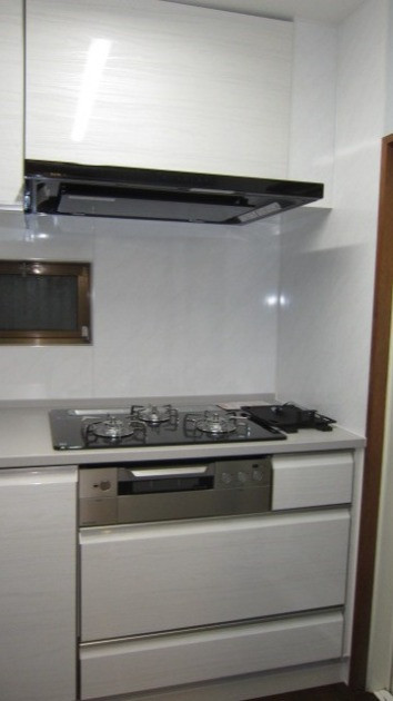 L型キッチン取替実例～食洗機・電動昇降吊戸棚・タカラオリジナル